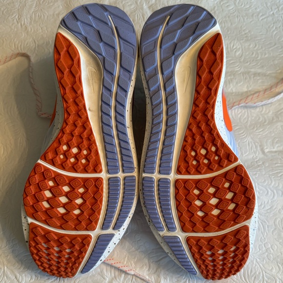 Nike Womens Air Zoom Pegasus 39 - Size 8 DX6047 181 - White / Orange - Sail - Picture 10 of 10